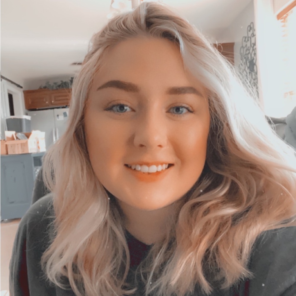 Meet your Posher, Zoe